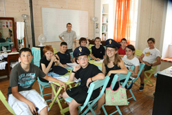 Allievi di uno dei corsi English Alive a Turriaco