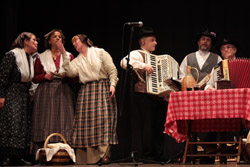 Cervignano (UD), Teatro Pasolini: esibizione del coro