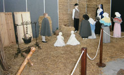Idea Natale: stand espositivo con la Nativit Bisiaca presso il quartiere fieristico di Udine nel 2011
